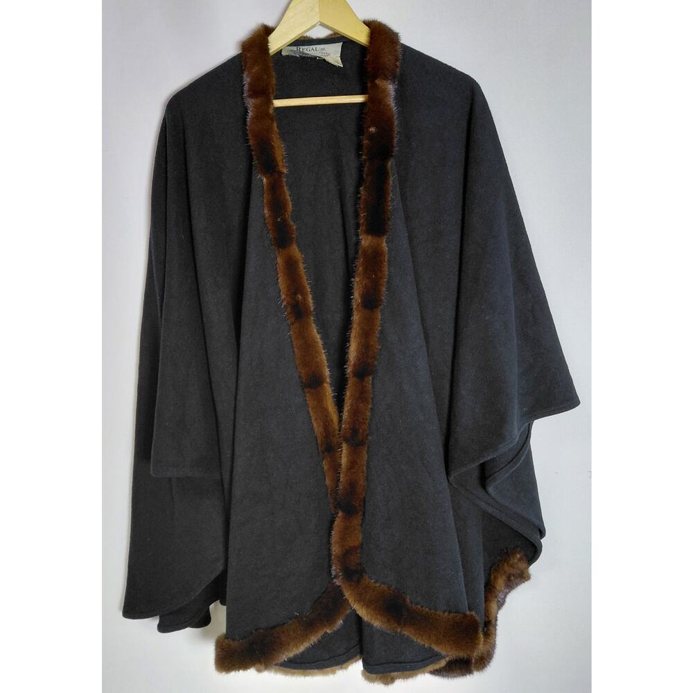 REGAL Wool Cashmere Blend Cape with Fur Trim Solid Size One -See Measurements